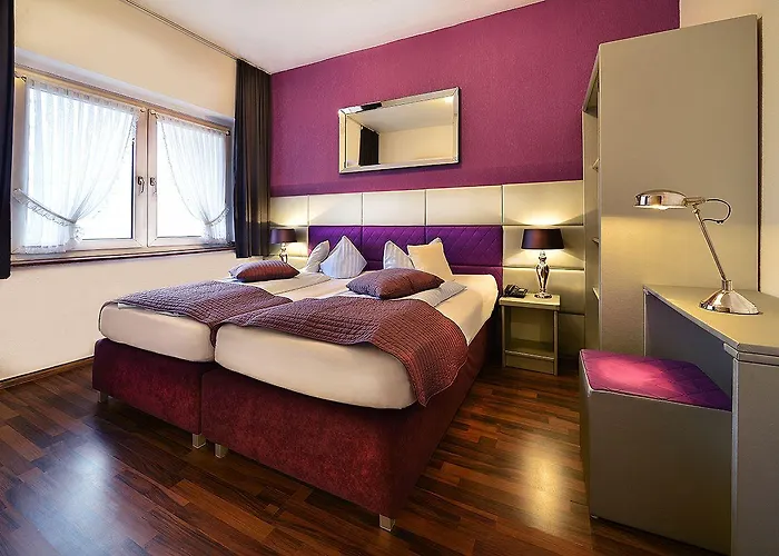 Hotel Am Wehrhahn 2*